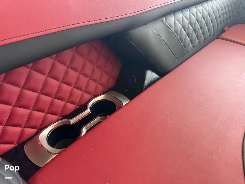 Slide: The Image of Godfrey AquaPatio 255 SBW 2025 - 15824788