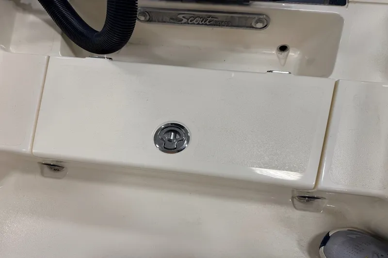 Slide: The Image of Scout 188 Sportfish 2026 - 14