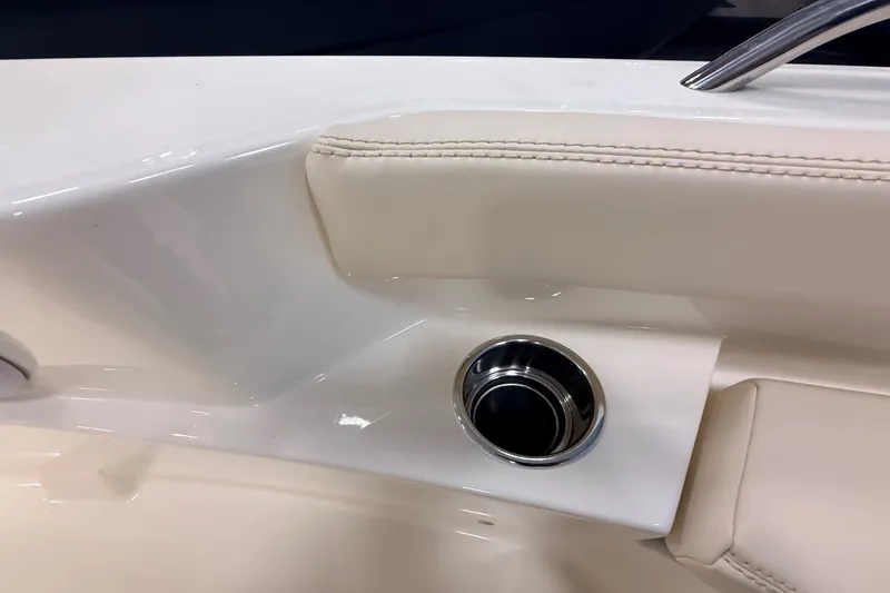 Slide: The Image of Scout 188 Sportfish 2026 - 15