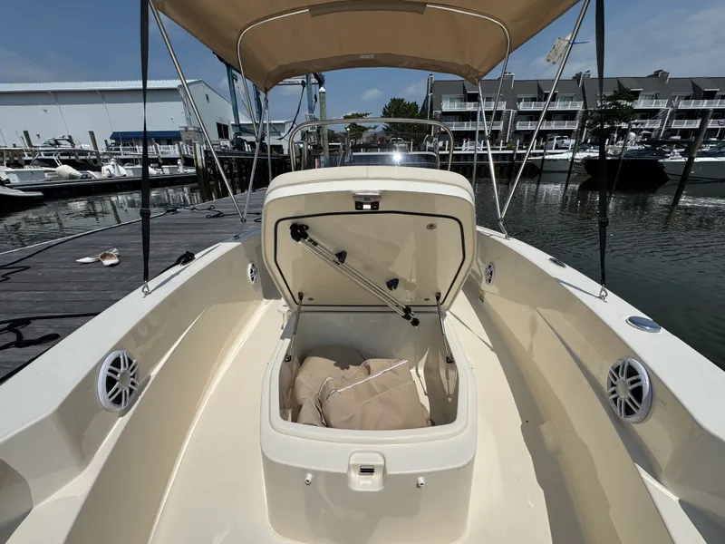 Slide: The Image of Scout 188 Sportfish 2026 - 17