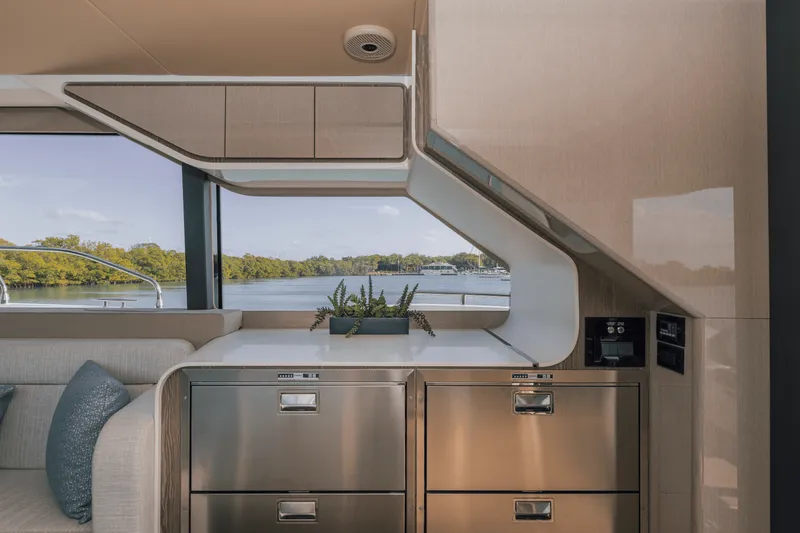 Slide: The Image of Cruisers Yachts 57 FLY 2026 - 81