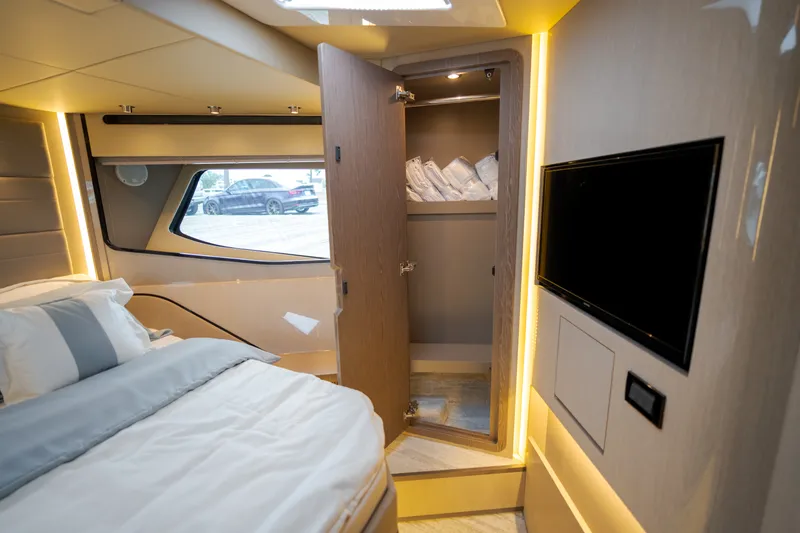 Slide: The Image of Cruisers 57 FLY 2026 - 86