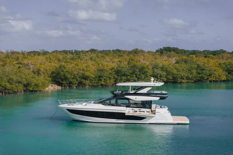 Slide: The Image of Cruisers 57 FLY 2026 - 10