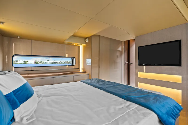 Slide: The Image of Cruisers 57 FLY 2026 - 19