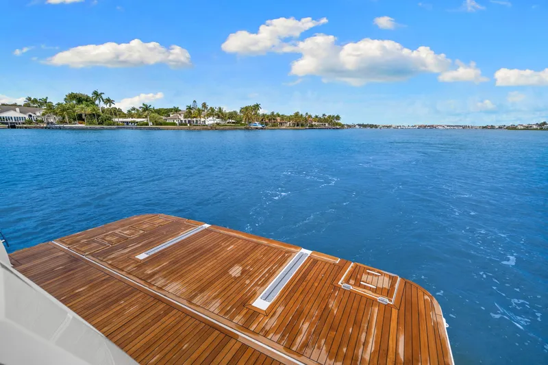 Slide: The Image of Cruisers 57 FLY 2026 - 40