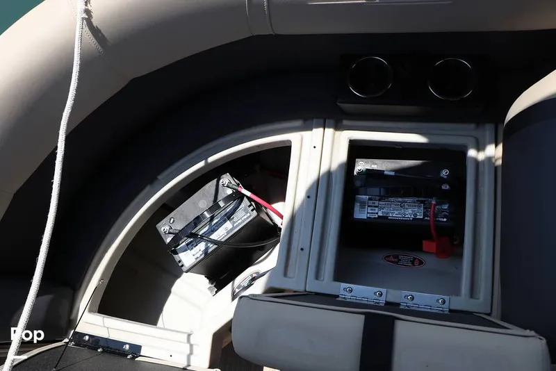 Slide: The Image of Harris 230CR 2024 - 15744883