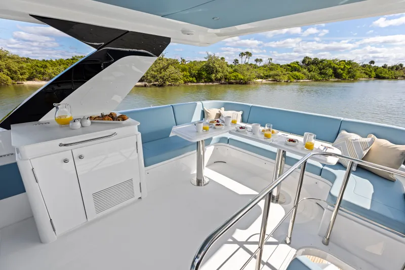 Slide: The Image of Cruisers Yachts 50 FLY 2026 - 44