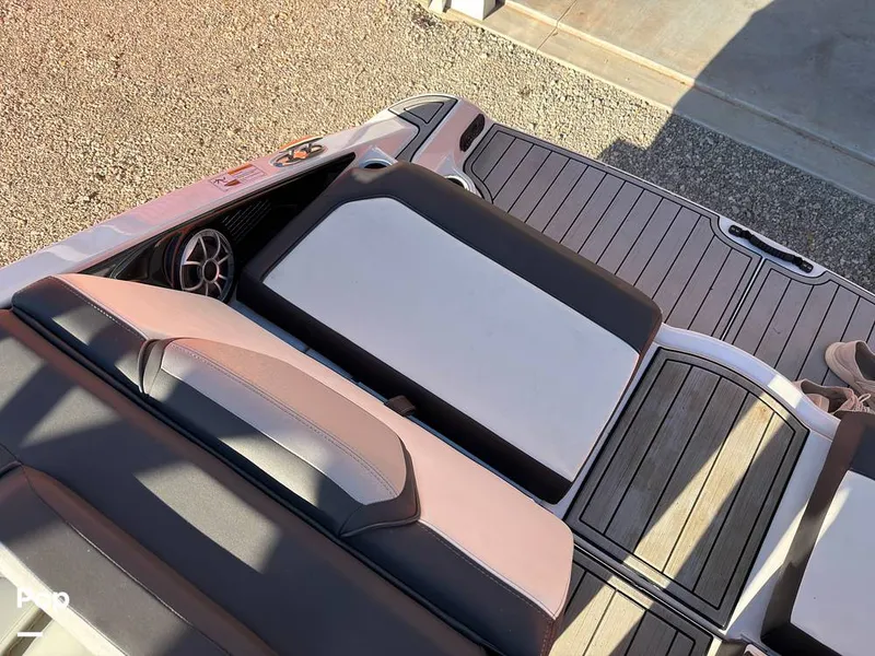 Slide: The Image of Yamaha 252SE 2021 - 16218330