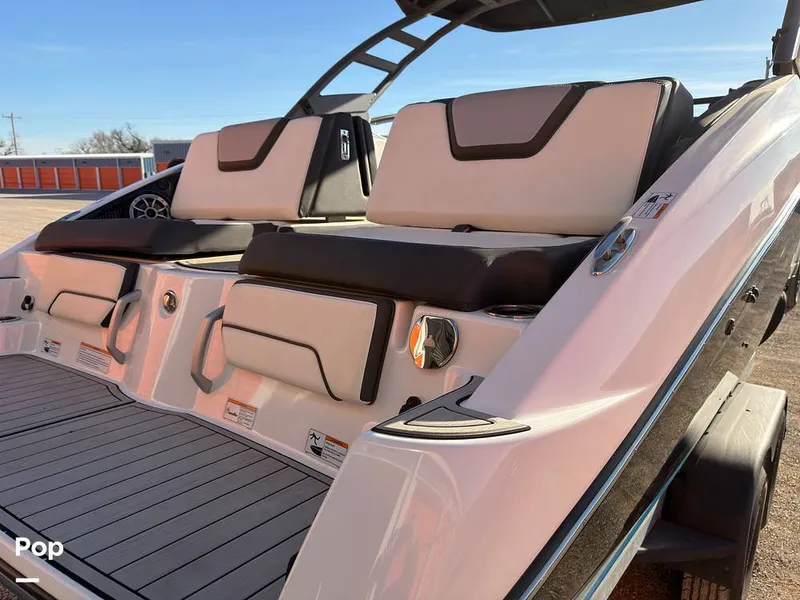 Slide: The Image of Yamaha 252SE 2021 - 16218386