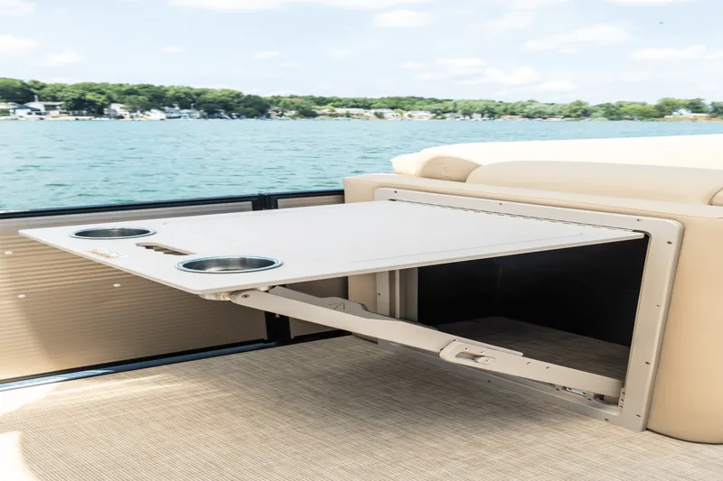 Slide: The Image of Harris Sunliner 250 2026 - 13