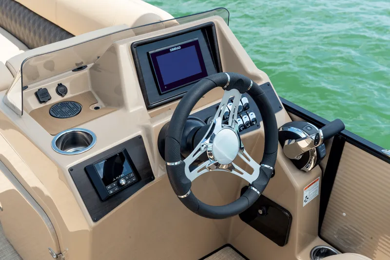 Slide: The Image of Harris Sunliner 250 2026 - 16