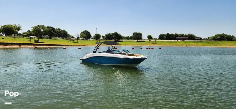 Slide: The Image of Sea Ray 230 SPX 2023 - 15735832