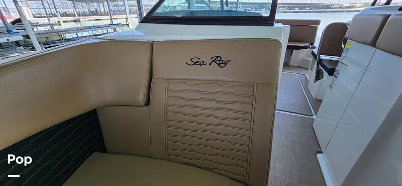 Slide: The Image of Sea Ray 230 SPX 2023 - 15735850