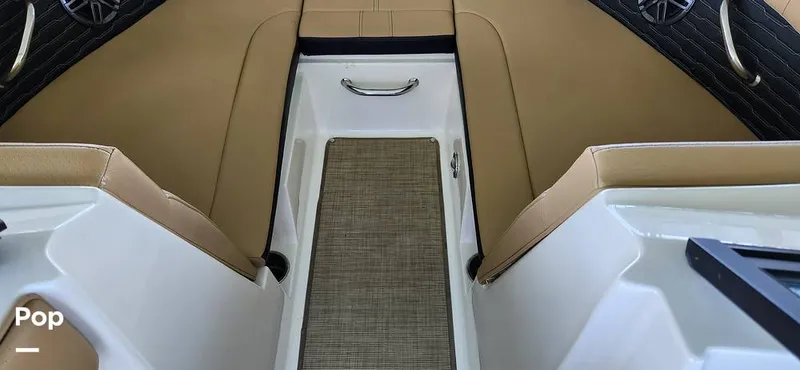 Slide: The Image of Sea Ray 230 SPX 2023 - 15735865