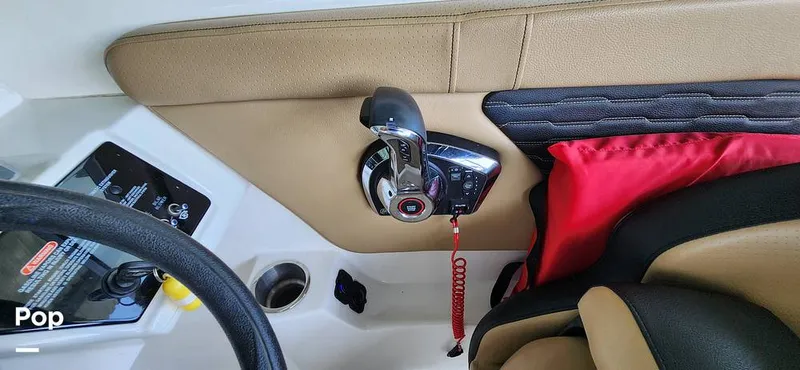 Slide: The Image of Sea Ray 230 SPX 2023 - 15735867