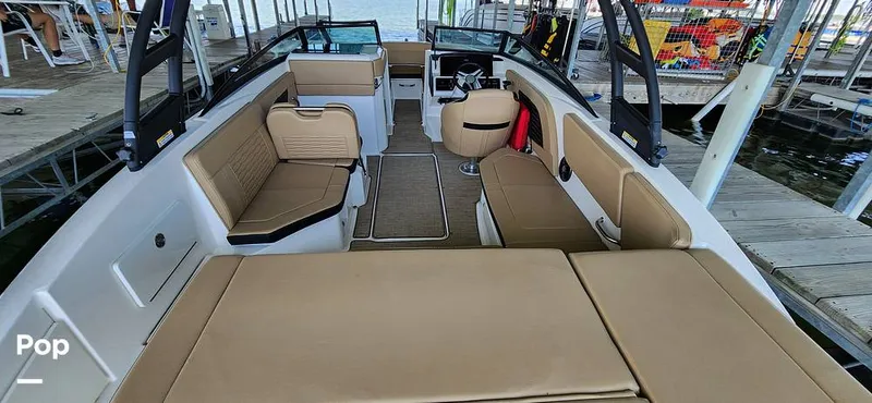 Slide: The Image of Sea Ray 230 SPX 2023 - 15735906