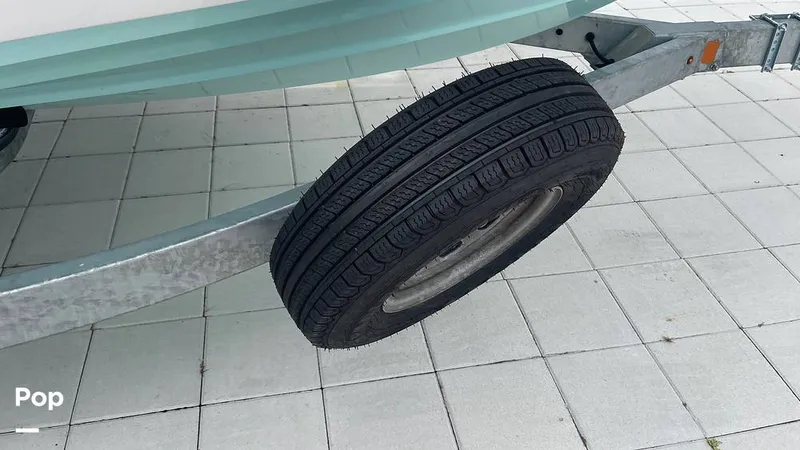 Slide: The Image of Spare Tire Kit - 15797873
