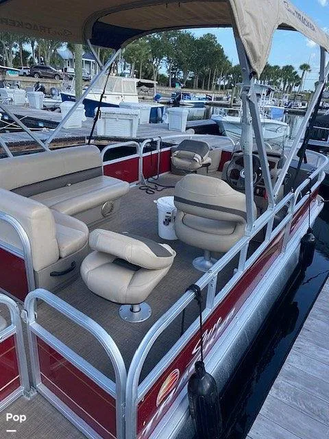 Slide: The Image of Sun Tracker Bass Buggy 18DLX 2023 - 15773746