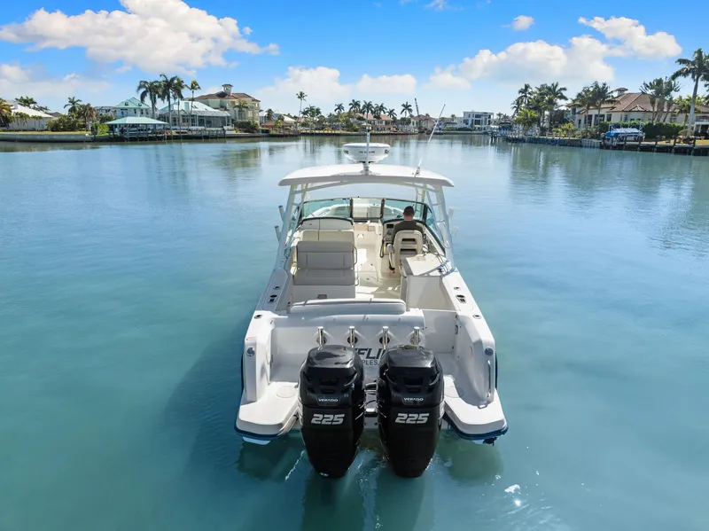 Slide: The Image of Boston Whaler 270 VANTAGE 2015 - 13