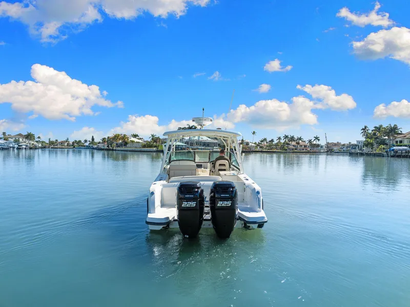 Slide: The Image of Boston Whaler 270 VANTAGE 2015 - 2