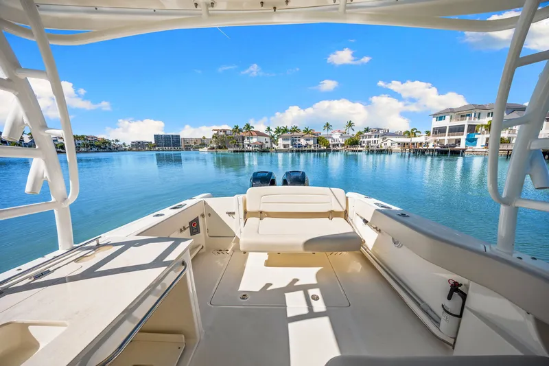 Slide: The Image of Boston Whaler 270 VANTAGE 2015 - 28