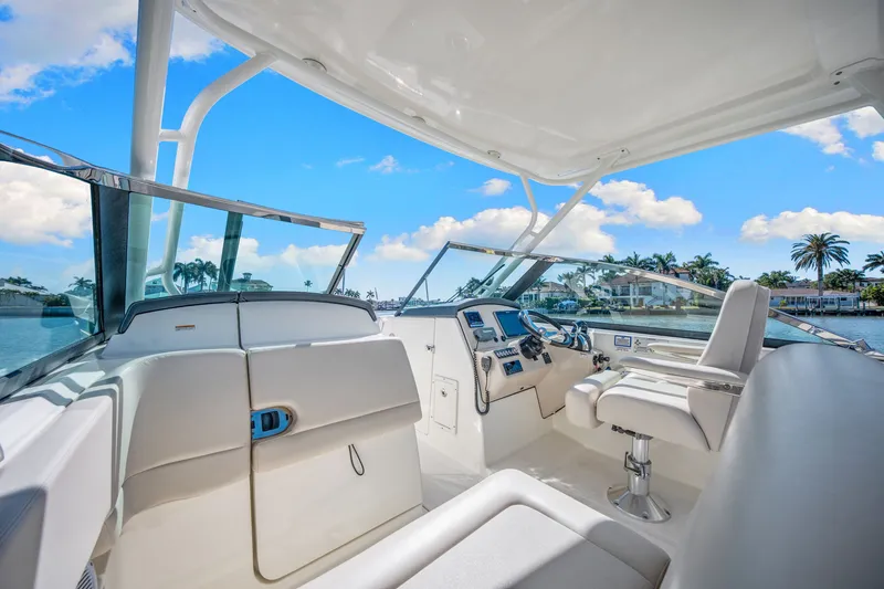 Slide: The Image of Boston Whaler 270 VANTAGE 2015 - 36