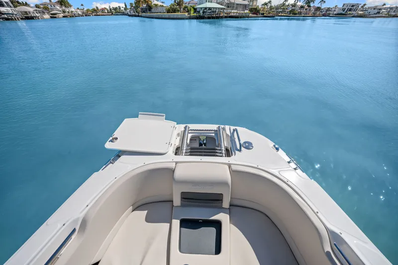 Slide: The Image of Boston Whaler 270 VANTAGE 2015 - 47