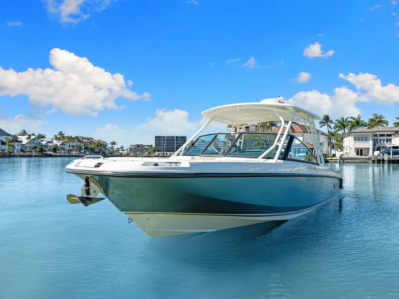 Slide: The Image of Boston Whaler 270 VANTAGE 2015 - 8