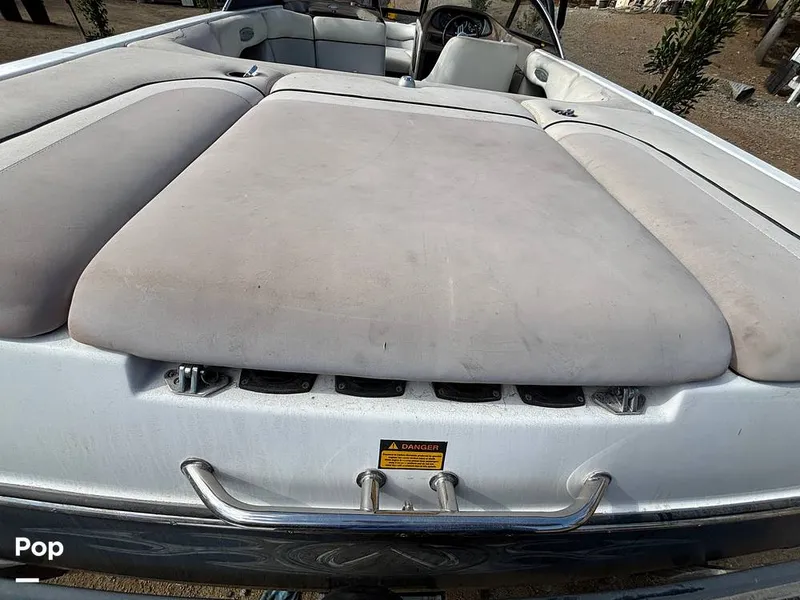 Slide: The Image of Malibu 21 Wakesetter VLX 2004 - 16028659