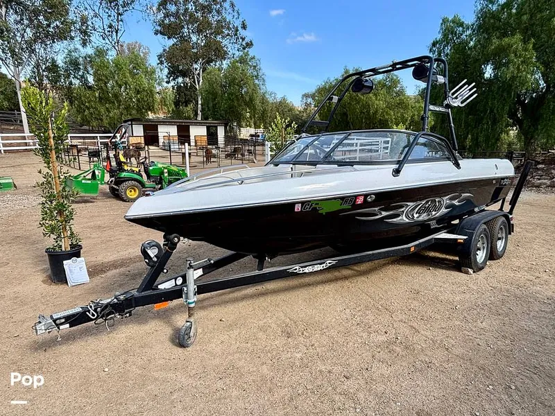 Slide: The Image of Malibu 21 Wakesetter VLX 2004 - 16028672