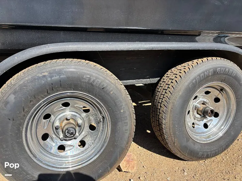 Slide: The Image of Malibu 21 Wakesetter VLX 2004 - 16028684