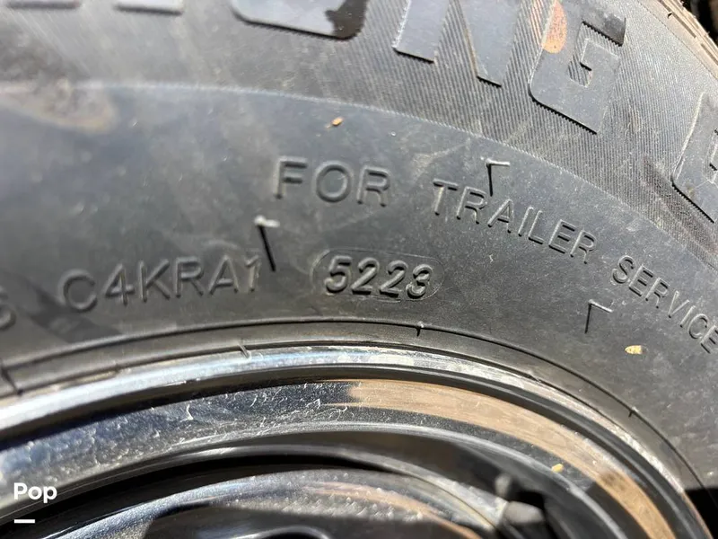 Slide: The Image of Malibu 21 Wakesetter VLX 2004 - 16028685