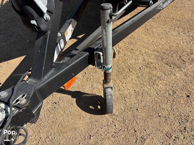 Slide: The Image of Malibu 21 Wakesetter VLX 2004 - 16028689