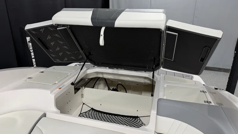 Slide: The Image of Chaparral 23 SSI OB 2023 - 37