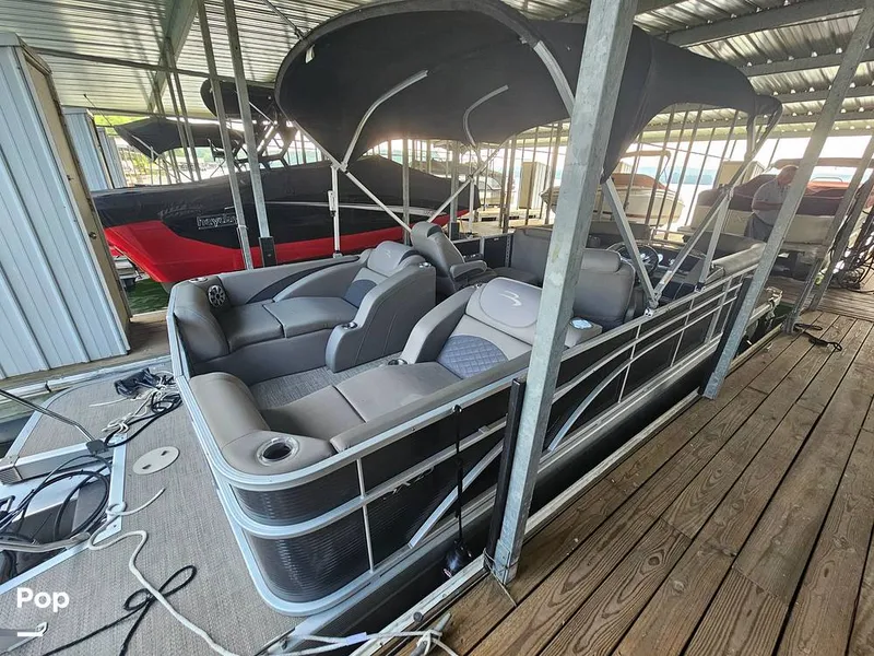 Slide: The Image of Bennington 23 SCWXP 2018 - 15776675