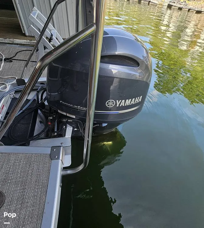 Slide: The Image of Bennington 23 SCWXP 2018 - 15776710