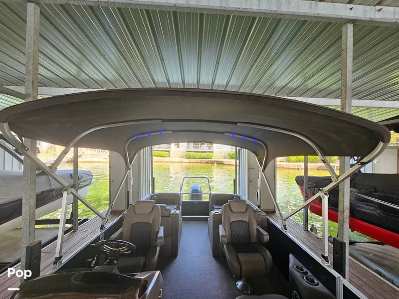 Slide: The Image of Bennington 23 SCWXP 2018 - 15776717