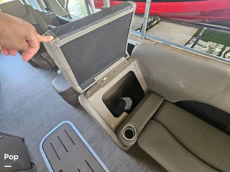 Slide: The Image of Bennington 23 SCWXP 2018 - 15776718