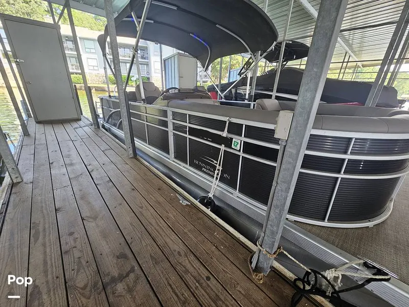 Slide: The Image of Bennington 23 SCWXP 2018 - 15776725