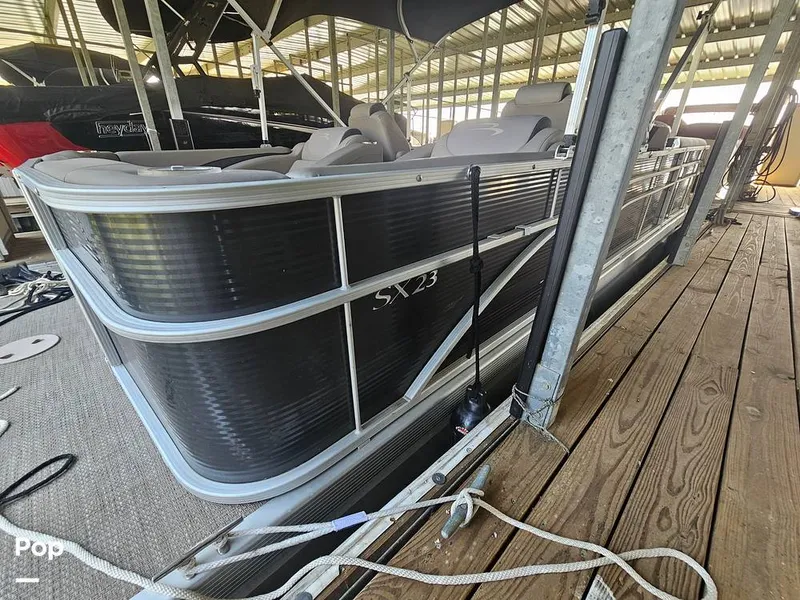 Slide: The Image of Bennington 23 SCWXP 2018 - 15776726