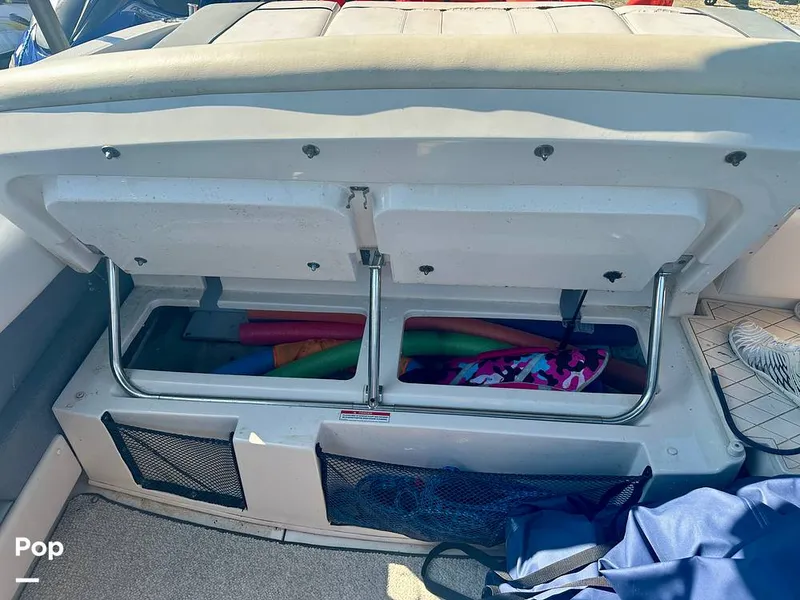 Slide: The Image of Sea Ray 230 Select 2009 - 15768497