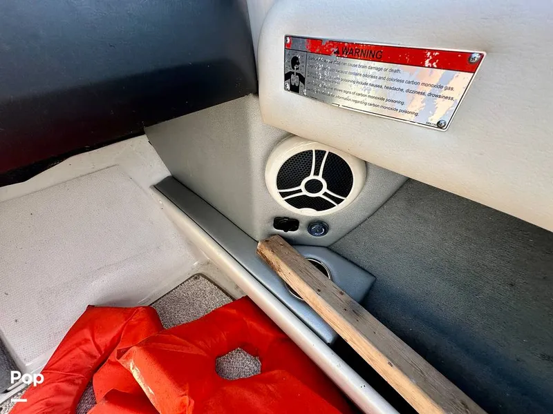 Slide: The Image of Exterior Speakers - 15768472