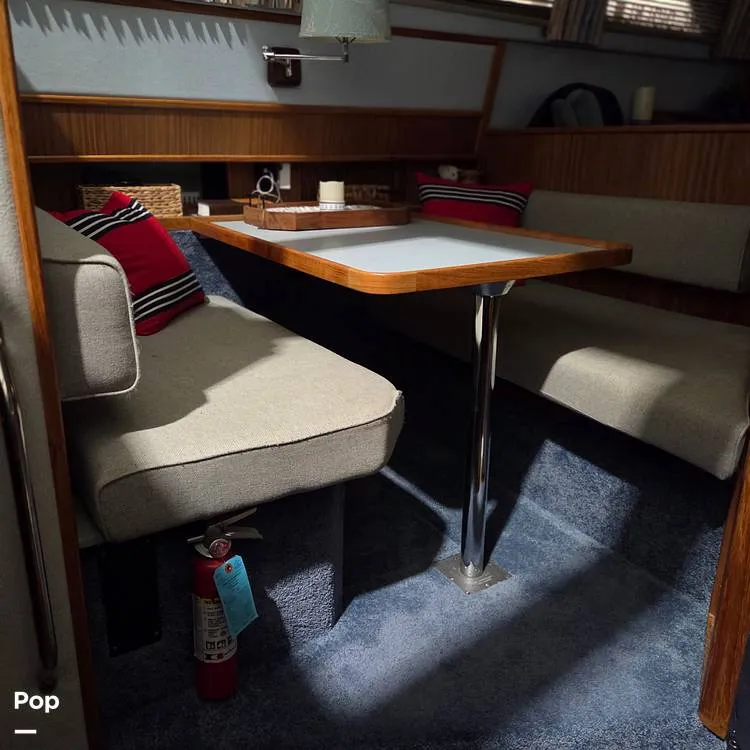 Slide: The Image of Sea Ray 410 Aft cabin 1987 - 15786024