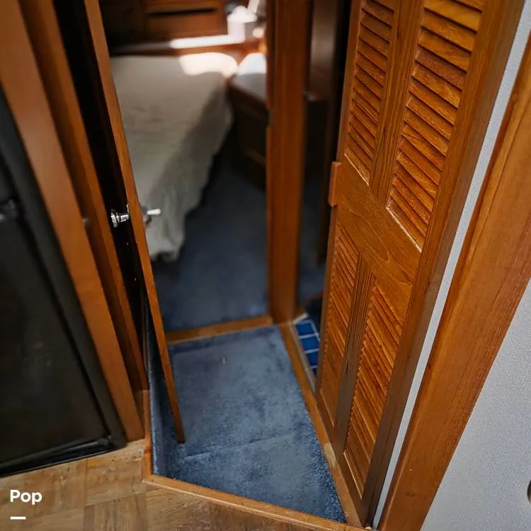 Slide: The Image of Sea Ray 410 Aft cabin 1987 - 15786025