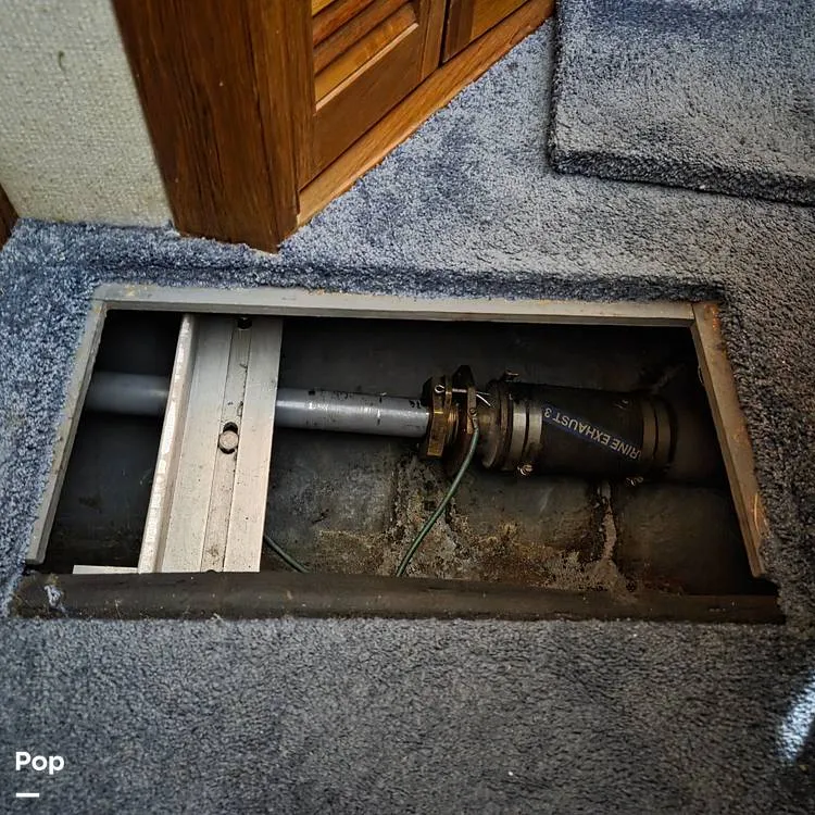 Slide: The Image of Sea Ray 410 Aft cabin 1987 - 15786032