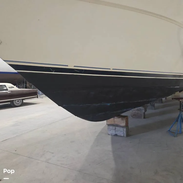 Slide: The Image of Sea Ray 410 Aft cabin 1987 - 15785928