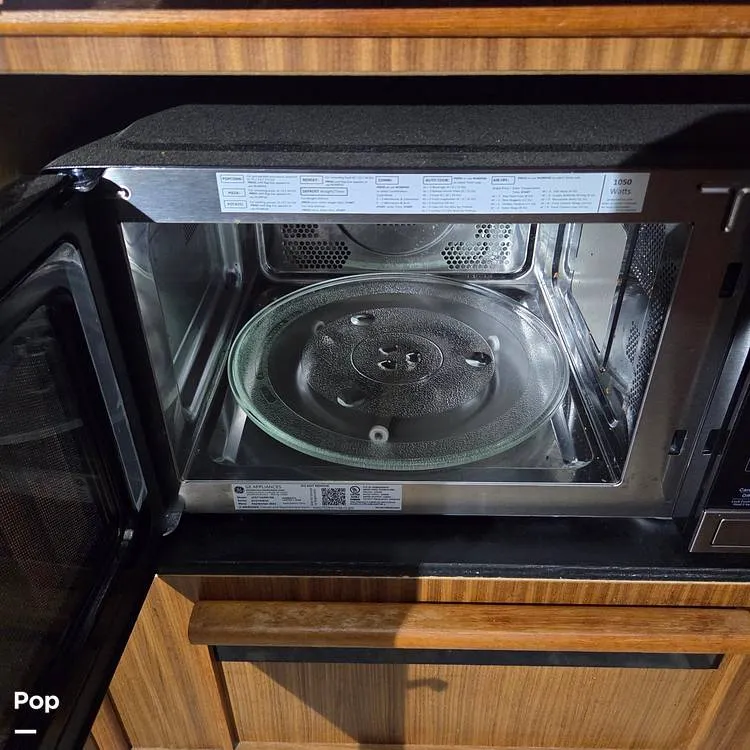 Slide: The Image of Microwave - 15786064