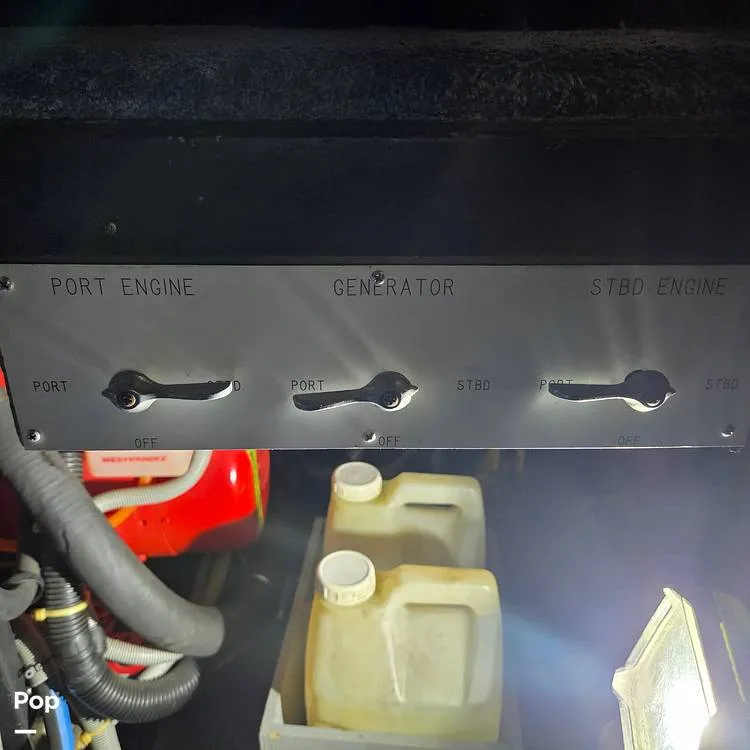 Slide: The Image of Fuel Tank Selector - 15786108