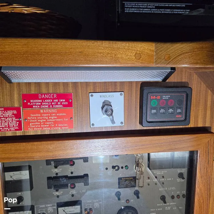 Slide: The Image of Windlass Switch - 15864007