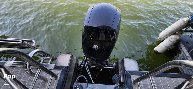 Slide: The Image of Harris HCX23 2023 - 15735784